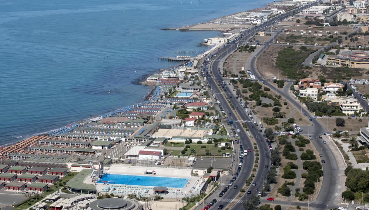 Spari A Ostia Per Strada In Pieno Giorno Elicottero In Volo Per La