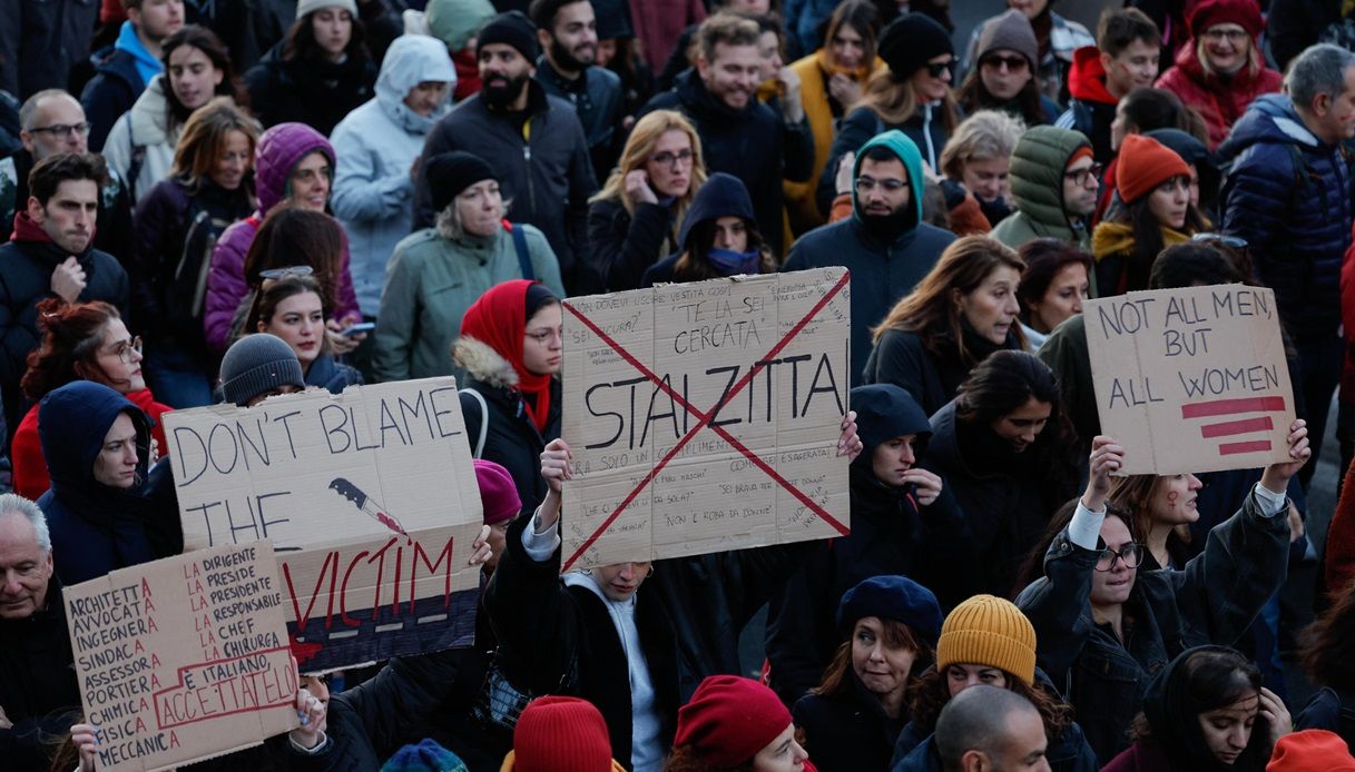 Non Una Di Meno Protesta Davanti Alla Rai Nostro Dolore Vostro Lo