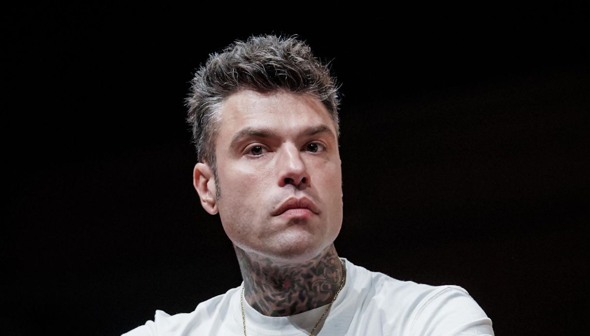 Fedez Nel Video Del Pestaggio Di Cristiano Iovino Le Immagini Delle