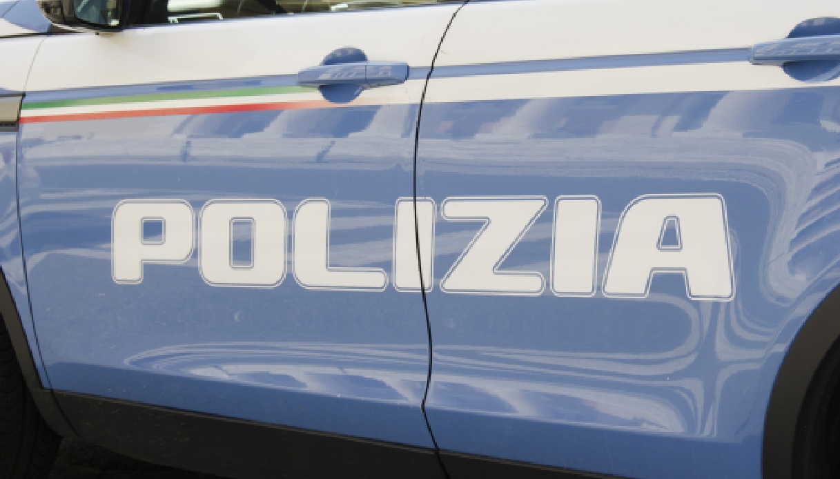 Trova La Figlia A Letto Con Lo Zio E Lo Butta Dalla Finestra 40enne In