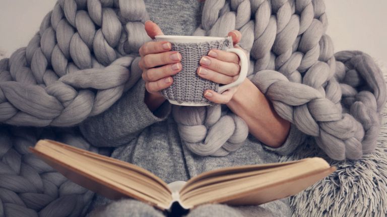 Regali per chi ama leggere: 10 idee per Natale