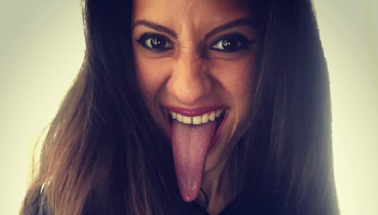 Lela super velvet tongue