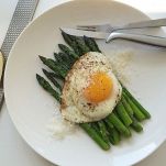 Asparagi alla milanese