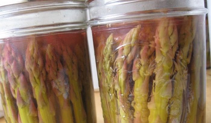 Asparagi in salamoia