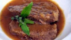 Brasato di manzo alle cipolle