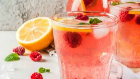 Caipiroska ai frutti di bosco