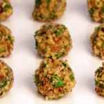 Caprino alle erbe e nocciole