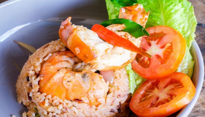 Anelli di riso con scampi e gamberi