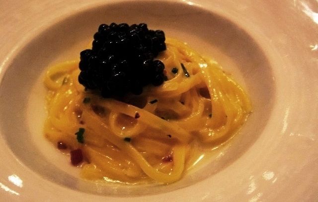 Pasta con caviale: ricetta con fettuccine