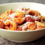 Orecchiette al pomodoro e cacioricotta