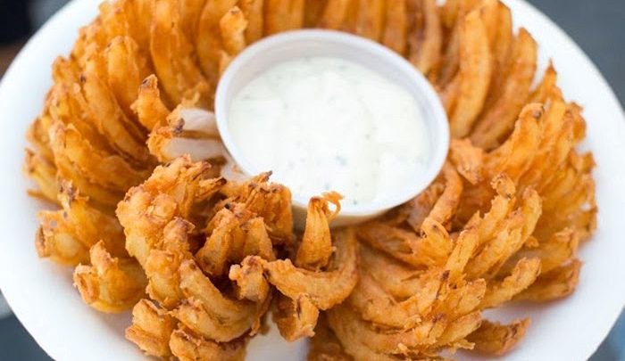 Petali di rosa fritti