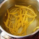 Uova in gelatina con salmone affumicato