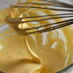 Zabaione caldo al limoncello con insalata di fragole