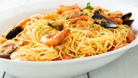 Spaghetti con cozze e gamberi