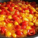 Bucatini con i pomodori perini