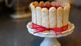 Charlotte di caff&egrave;