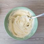 Amalgamare crema formaggio