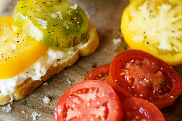 Crostini Con Lardo E Pomodorini | Buonissimo Ricette