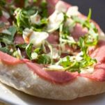 Focaccia con bresaola e rucola