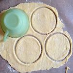 Focaccine di patate lardo e rosmarino