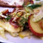 Insalata di sedano con mela e pancetta