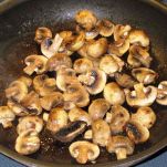 Linguine con funghi e brandy