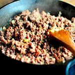 Maccarones al sugo di salsiccia