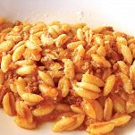 Maccarones al sugo di salsiccia