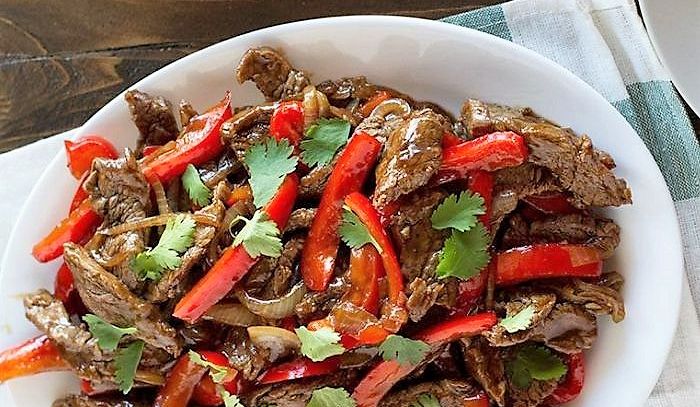 Maiale con peperoni