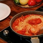 Pasta in padella con il sugo