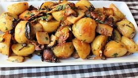 Patate novelle con funghi