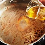 Pernici su crostoni all&#8217;uva