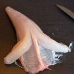 Pesce capone con le noci