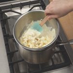 Profiteroles al cioccolato bianco