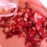 Profiteroles alla crema di fragole fresche