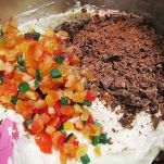 Torta al cioccolato e frutta candita