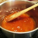 Torta al cioccolato e frutta candita