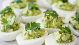 Uova sode in salsa verde