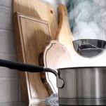 aggiungete qualche cucchiaio di acqua per mantenerla umida