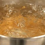 Bucatini in crosta con le uova