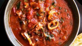 Calamari alla napoletana