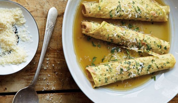 Crespelle in brodo abruzzesi