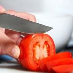 Focaccia alle cipolle e pomodori