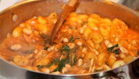 Gnocchi con ragù di borlotti