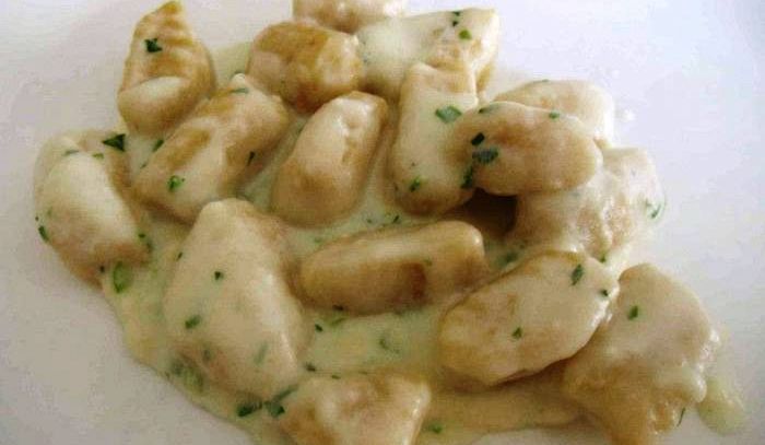 Gnocchi di patate con fonduta