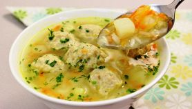 Polpette di cappone in brodo