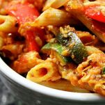 Penne e ortaggi in teglia