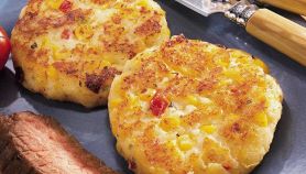 Polpettine al formaggio e fiocchi di mais