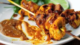 Satay di pollo