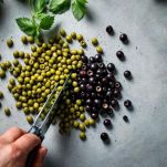 L'aggiunta di olive e capperi